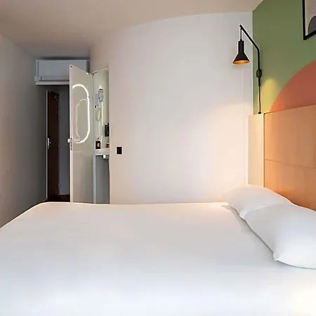 Ibis Marne La Vallee Val D'europe Hotell 3*