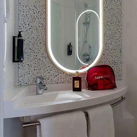 Ibis Marne La Vallee Val D'europe Hotell