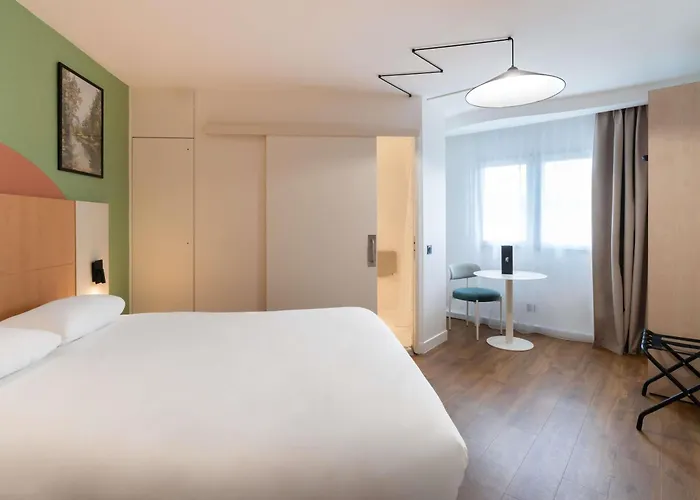 Ibis Marne La Vallee Val D'europe Hotell