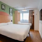 Ibis Marne La Vallee Val D'europe מלון מונטבראן