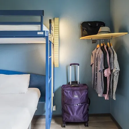 Ibis Marne La Vallee Val D'europe מלון