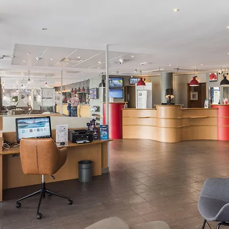 Ibis Marne La Vallee Val D'europe מלון 3*