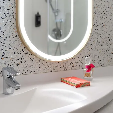 Ibis Marne La Vallee Val D'europe מונטבראן