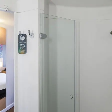 Ibis Marne La Vallee Val D'europe מלון מונטבראן
